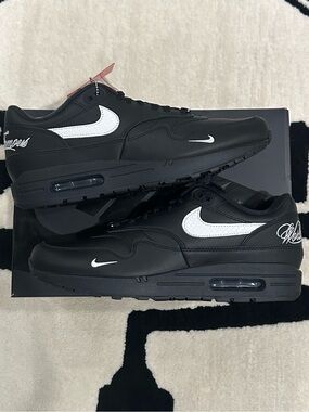Nike Supreme Air Max 1 ‘87 SP Black/White